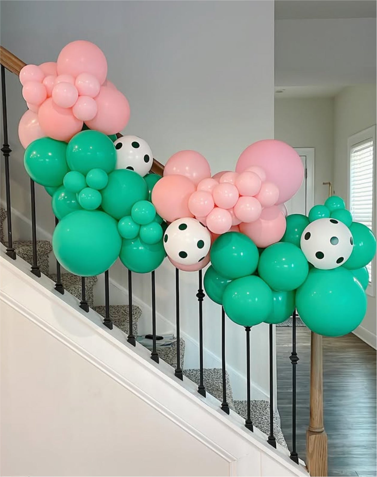 Grab and Go Balloon Garland