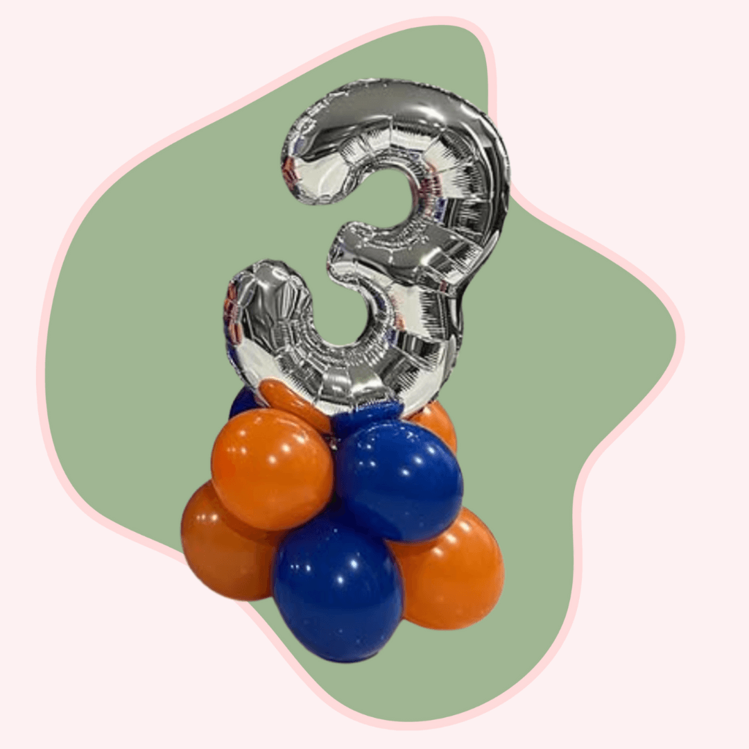 birthday table balloon centerpiece