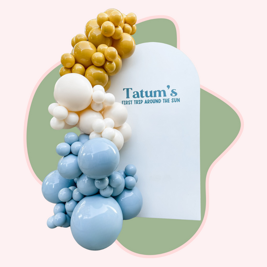 grab and go balloon garland with backdrop Rhode Island